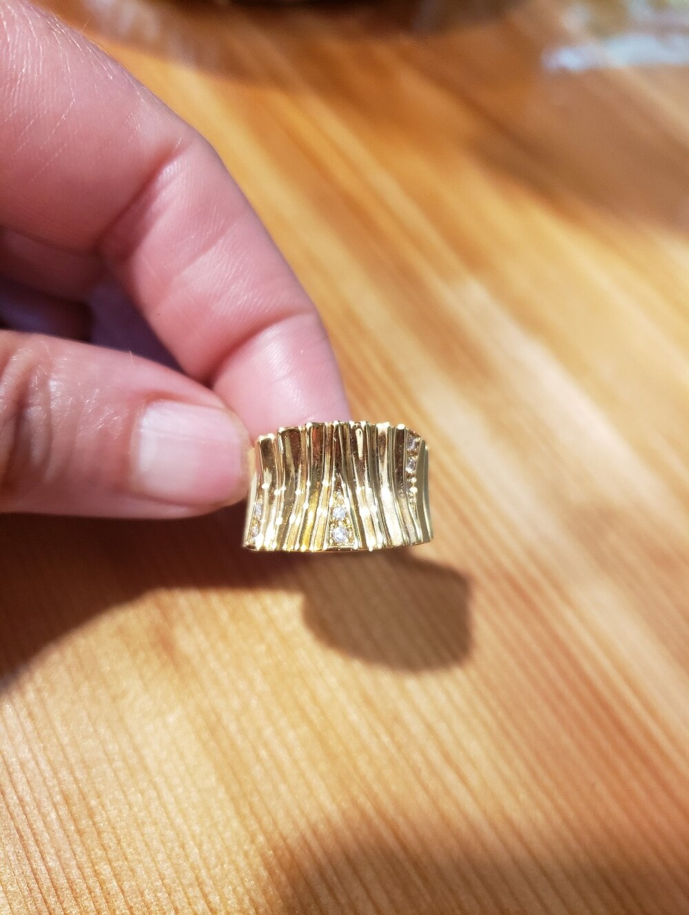 Gold Textured Wave Ring with Accent Stones - Women Jewelry
